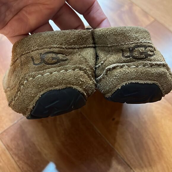 UGG Ascot Skipper size 8 - Picture 3 of 6